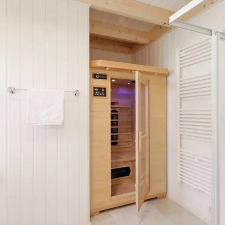 Semesterbostad To Huus